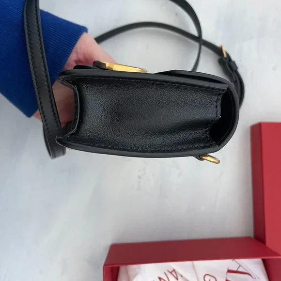 ❌SOLD❌Valentino Garavani Mini Square Bag Black Calfskin Leather Signature VLogo - Picture 6 of 12